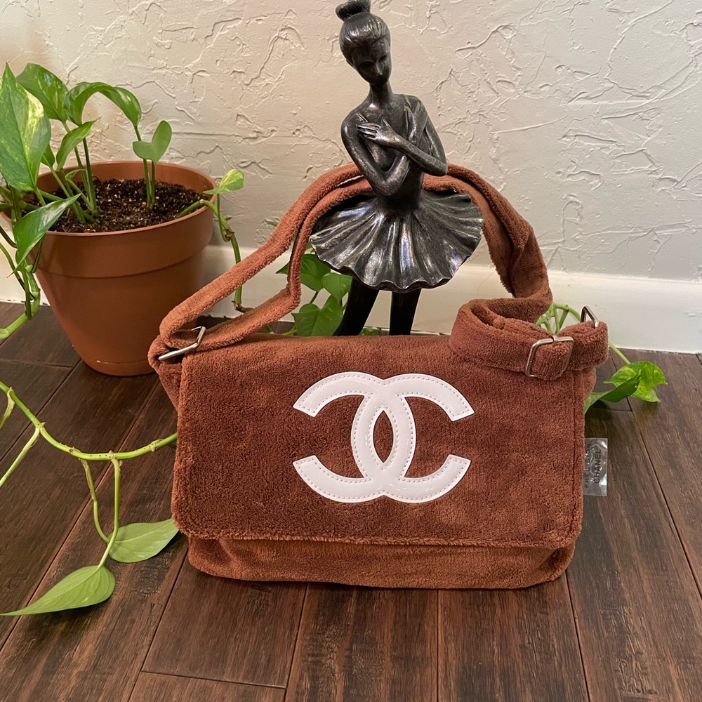 Chanel Beauty Precision Crossbody